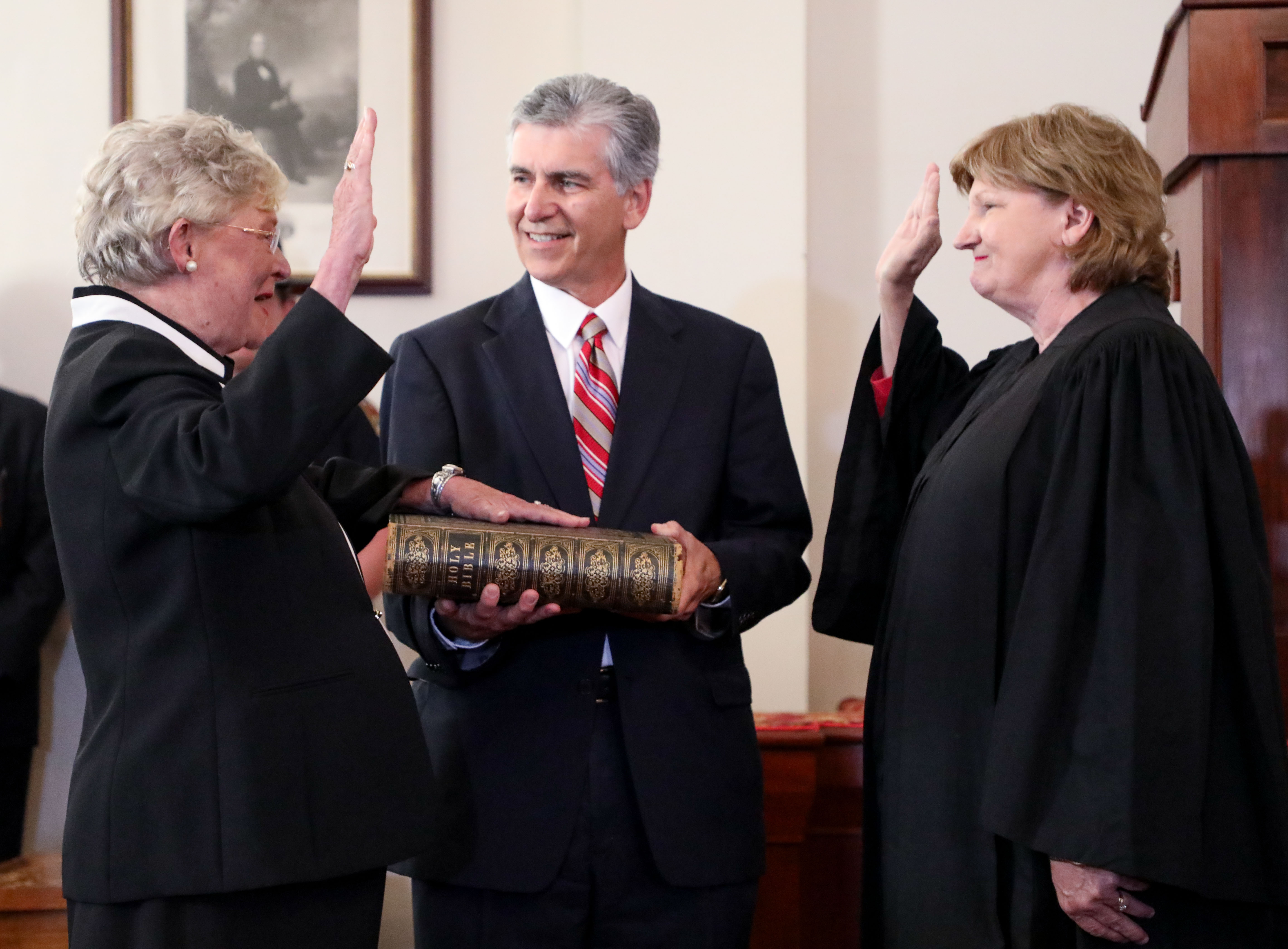 Kay Ivey Sworn in as Governor