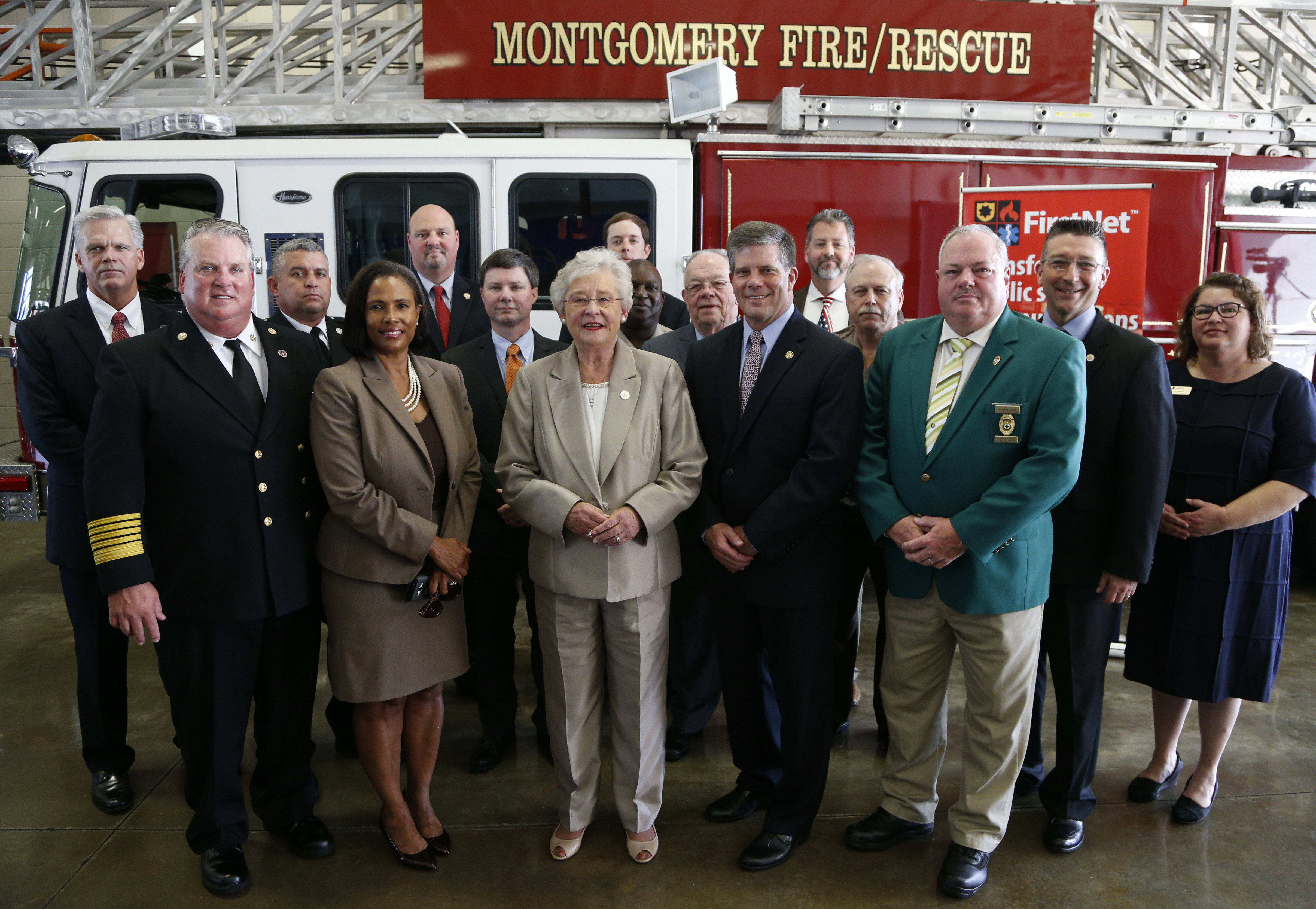 Governor Ivey Announces Alabama to Join FirstNet First Responder Network