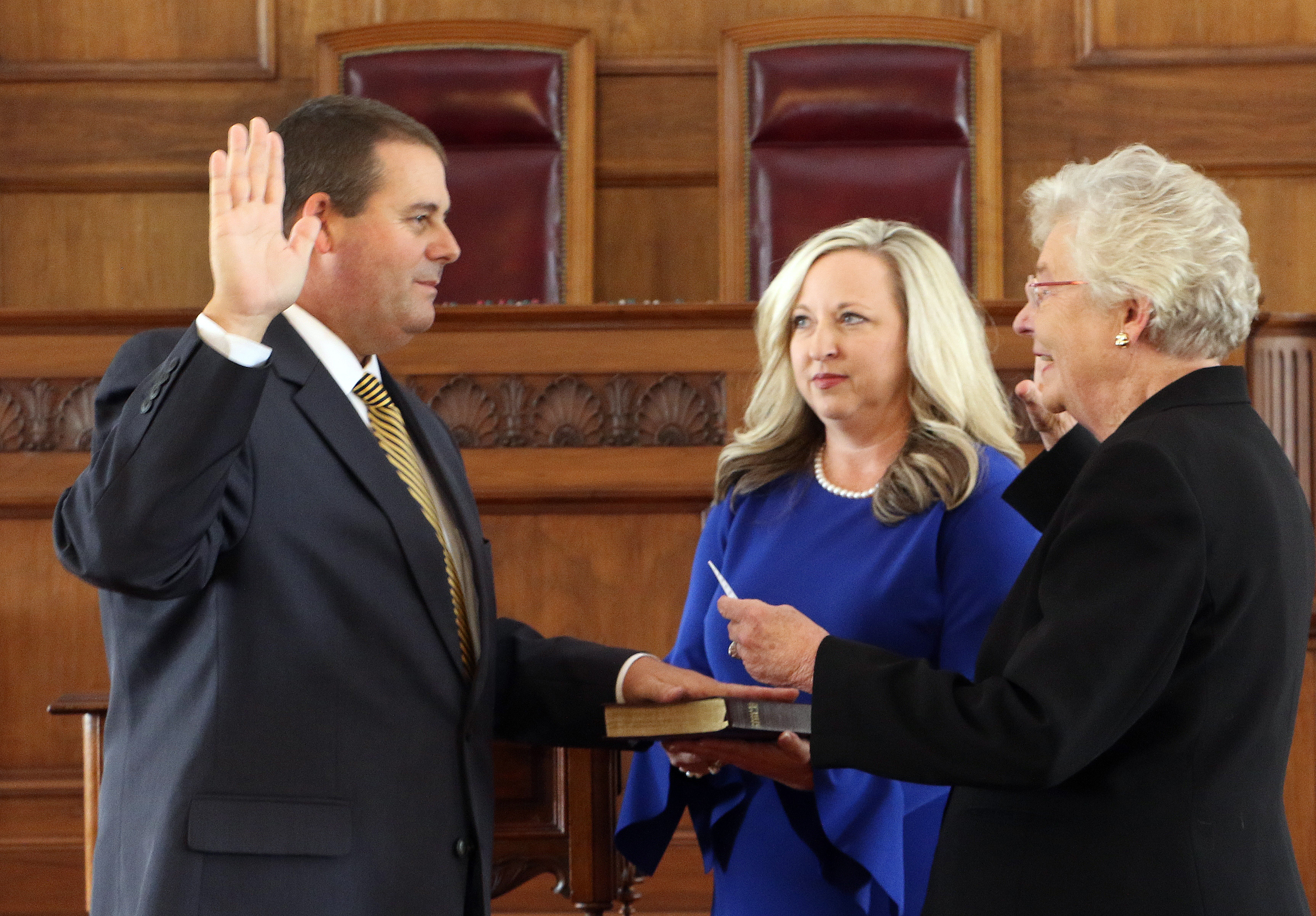 Governor Ivey Elevates Two Acting Cabinet Agency Heads to Permanent Roles
