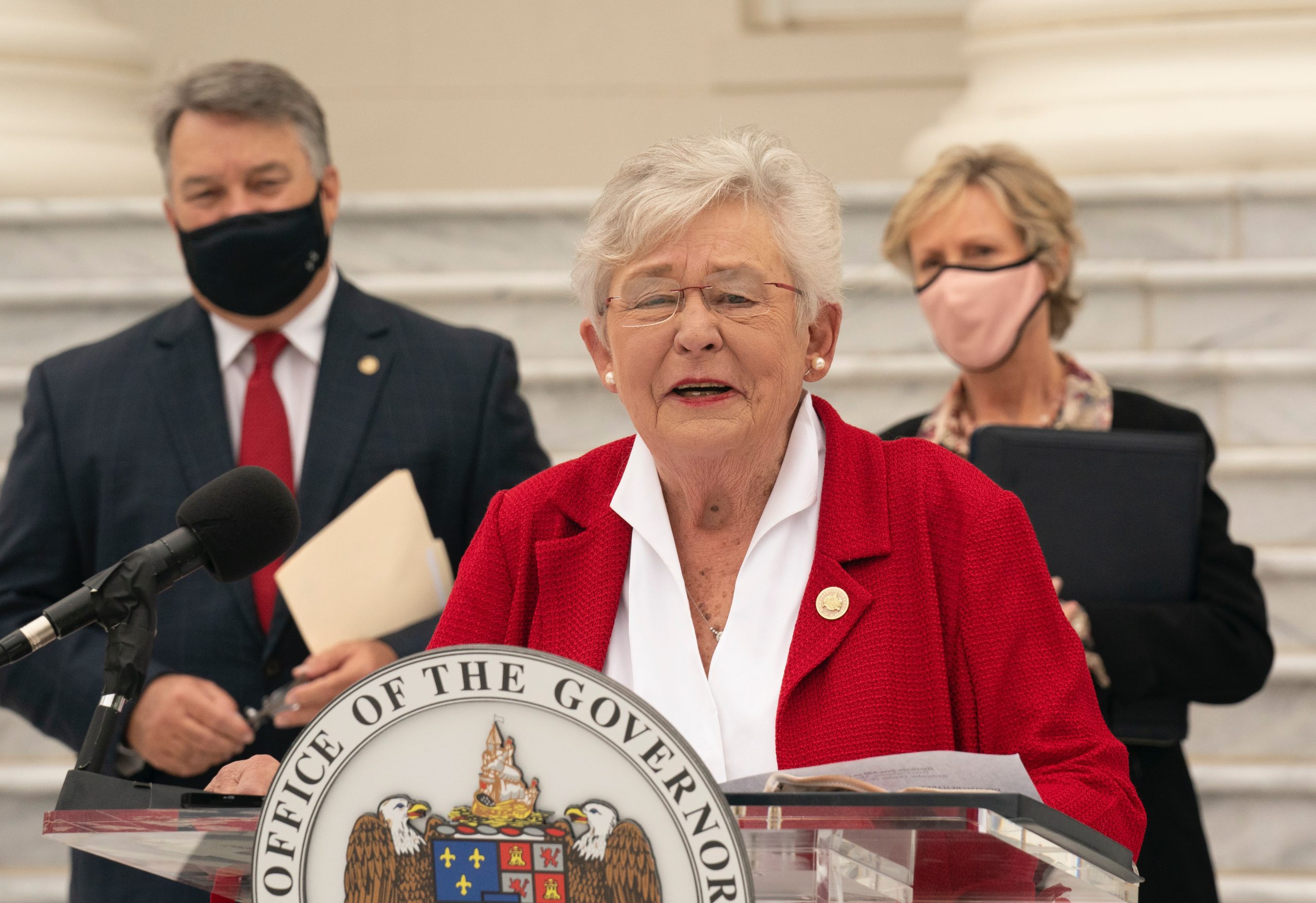 Governor Ivey Announces Awardees of Crisis Center Funding