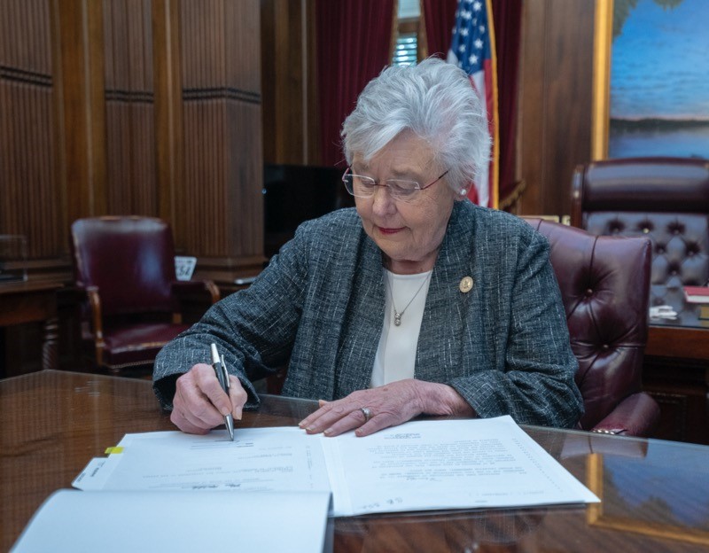governor-ivey-signs-sb-352-to-waive-interest-on-late-payments-for-2020-extended-tax-filings