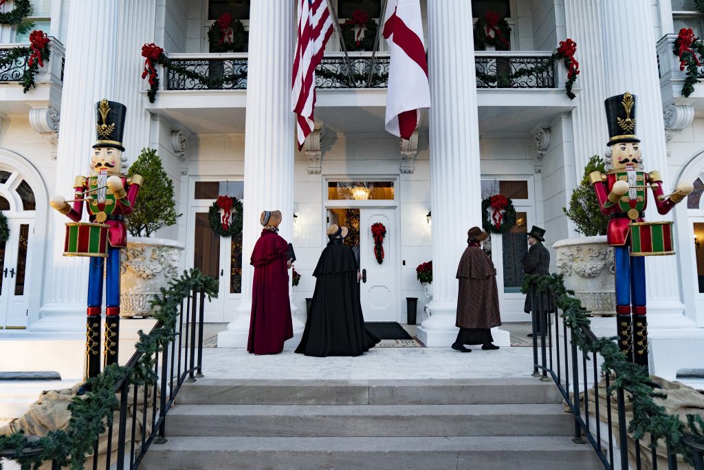 governor's mansion christmas tour 2022