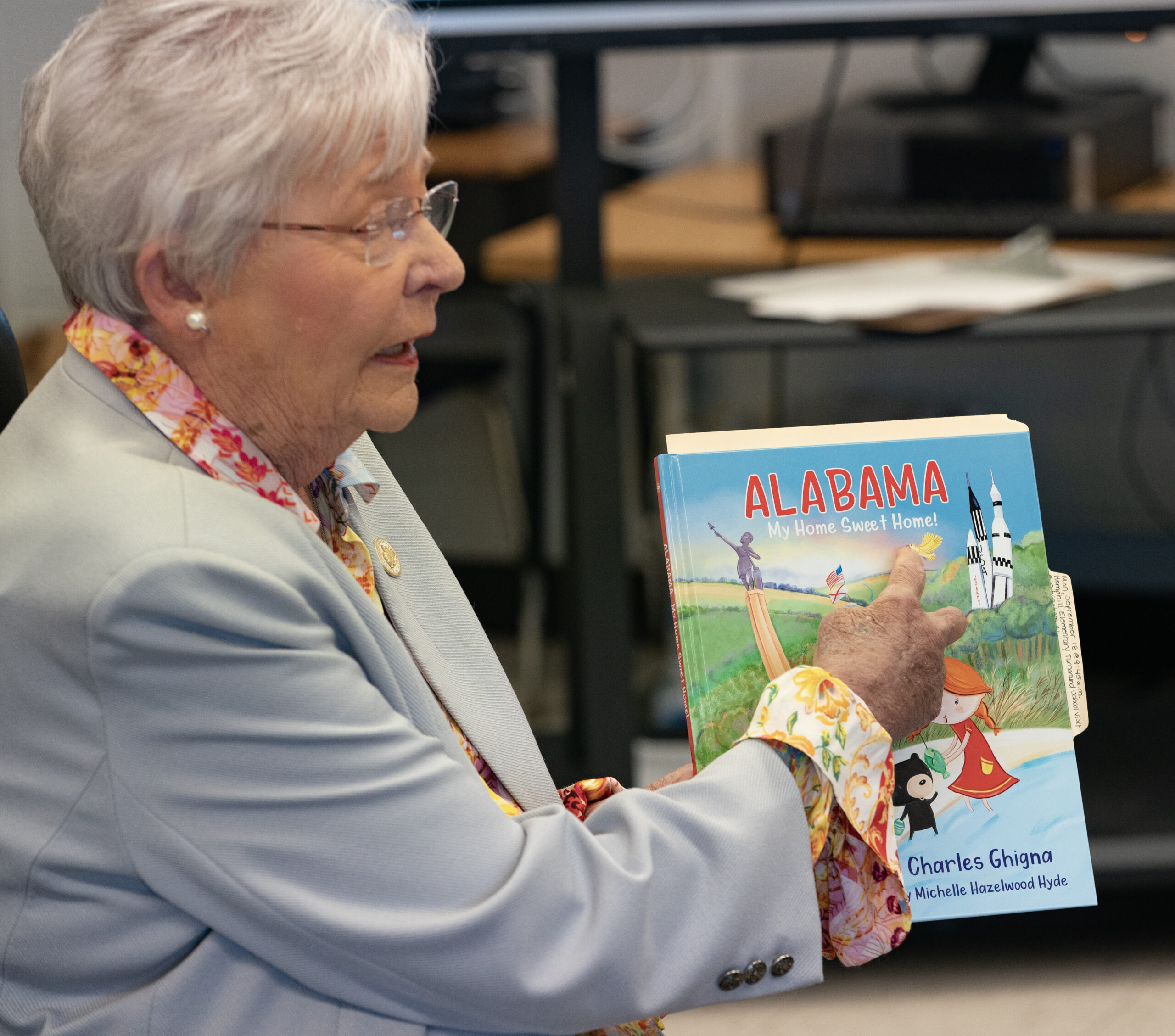 Governor Ivey Continues Back-to-School Tour, Celebrates Student Achievement