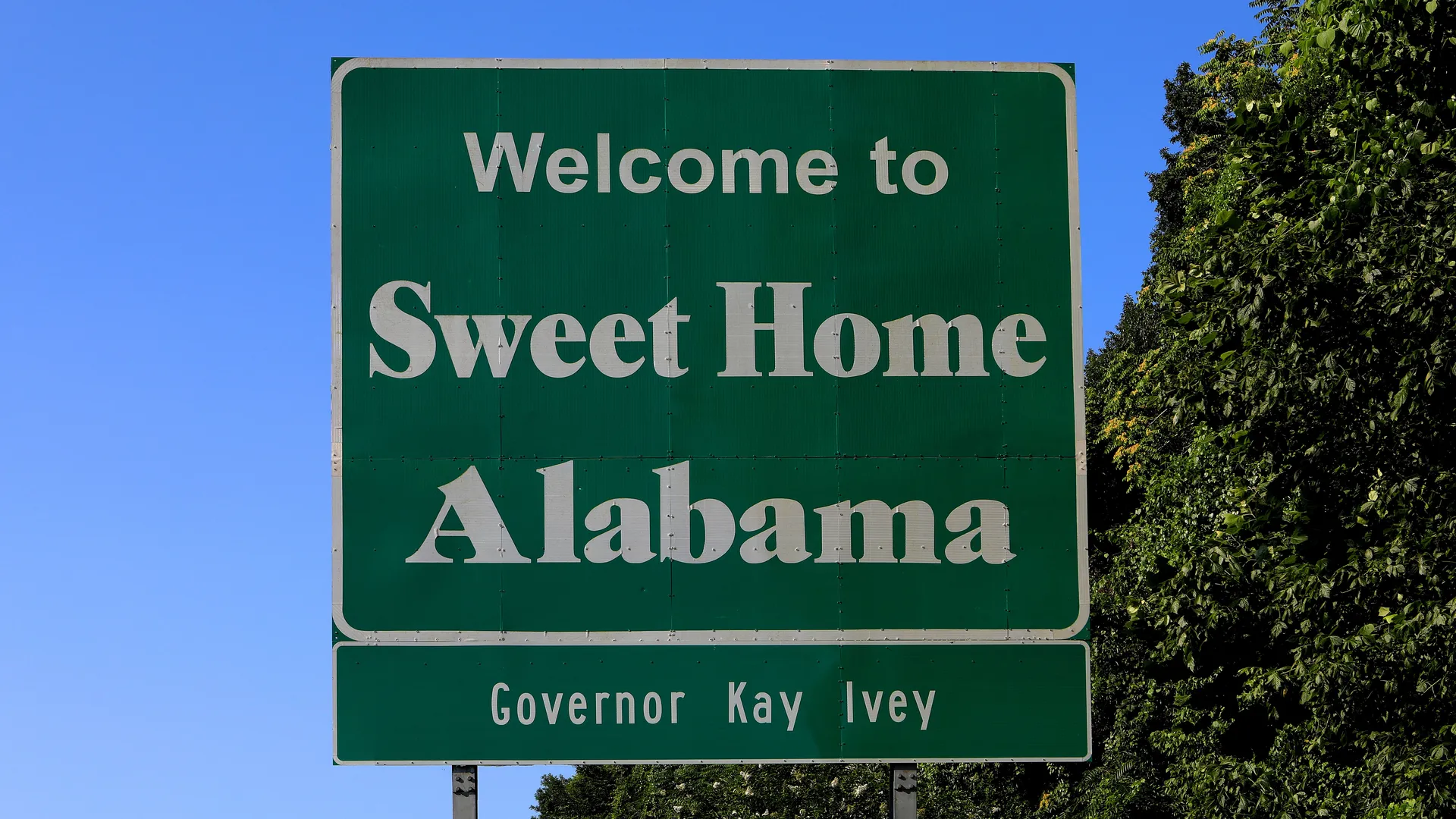 Governor Ivey: National Publication Ranks Alabama as a Top State for Doing Business