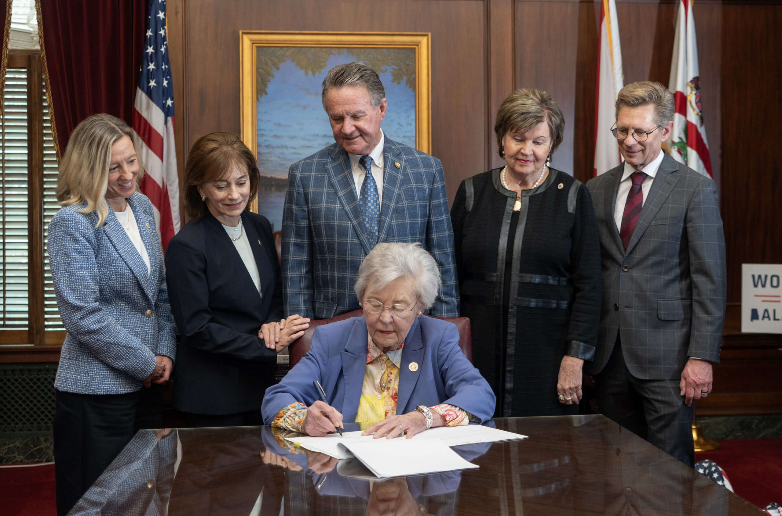 Governor Ivey Signs Screen Time Limits for Early Childhood Education Programs into Law