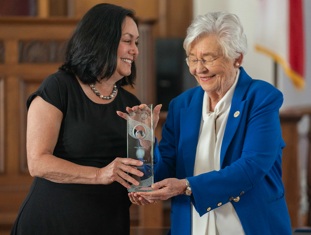 Governor Ivey Celebrates Alabama’s Exporting Success with ‘Trade Excellence Awards,’ Proclaims World Trade Month