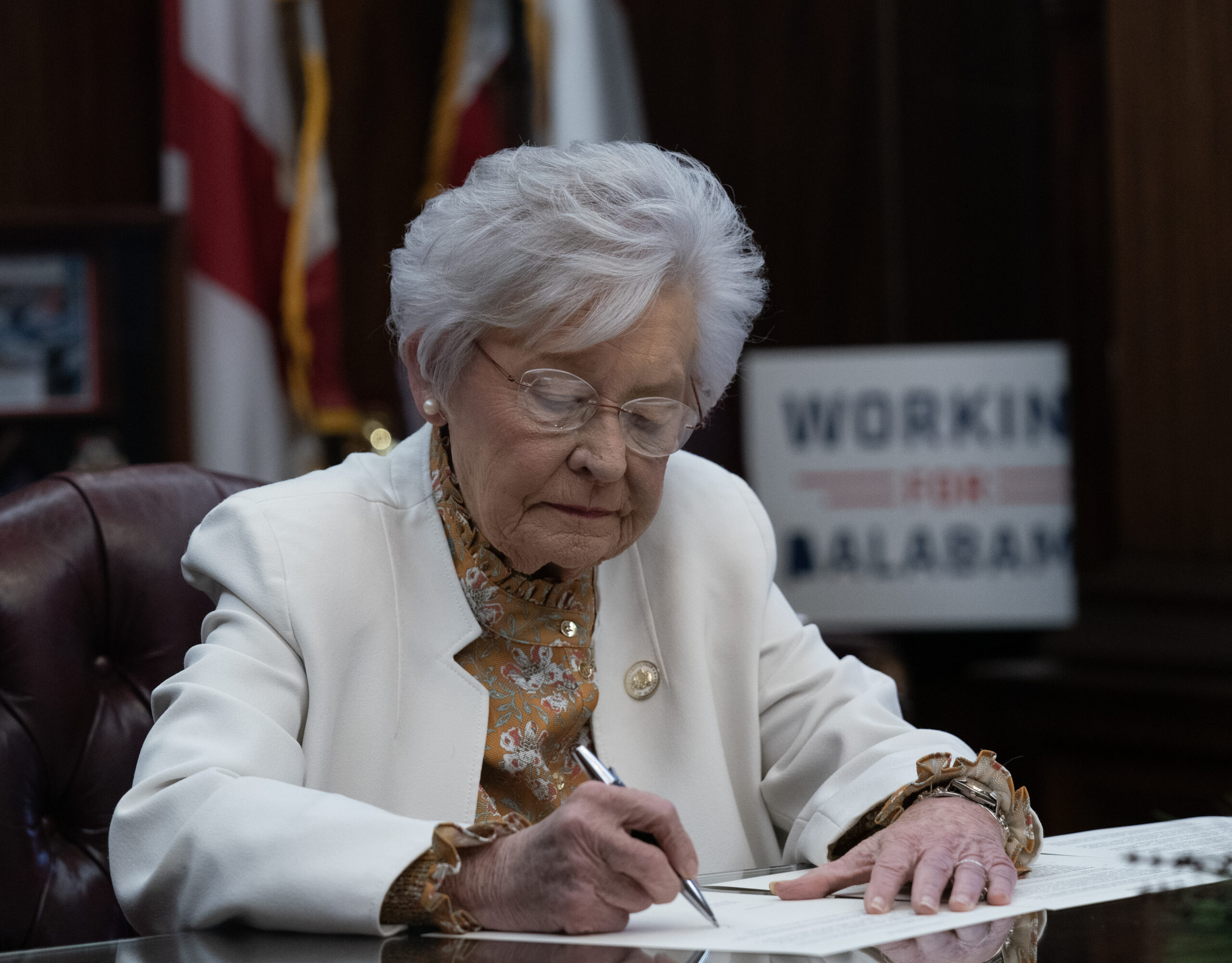 Governor Ivey Signs Executive Order Establishing Alabama Rural Health Transformation Advisory Group