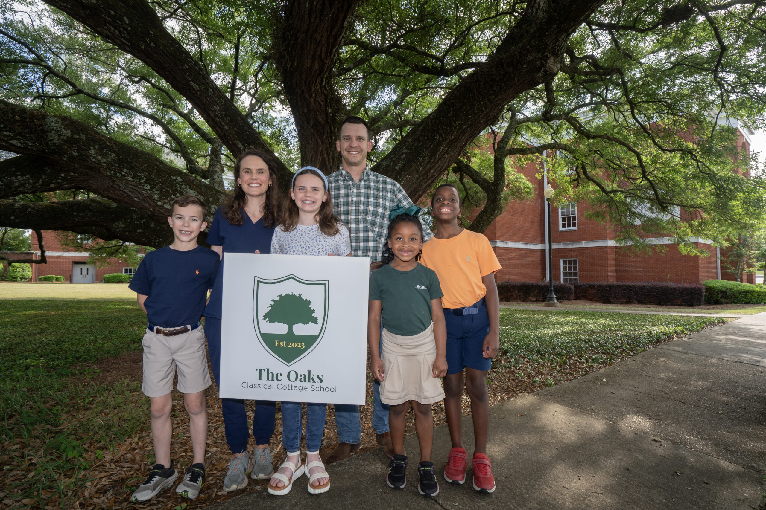 Governor Ivey Introduces a CHOOSE Act Family: Meet the Bell Family